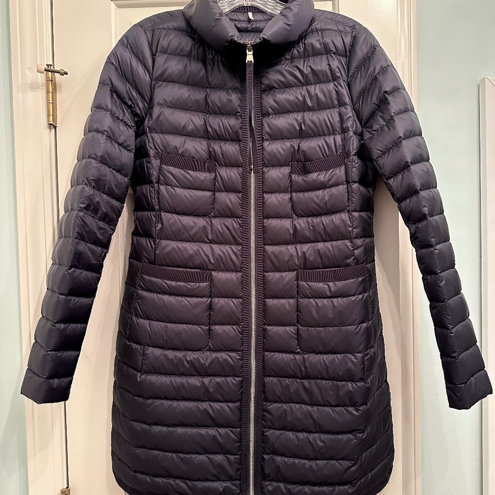 Moncler light down navy blue coat